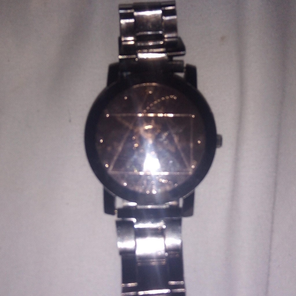 BLACK STAINLESS STEEL WATCH
